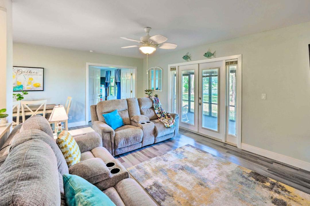 Photo of Livingroom in Crescent City