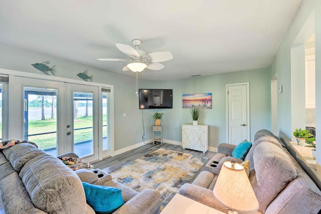 Photo of Livingroom in Crescent City