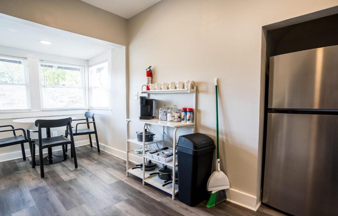 Photo of Livingroom in Five Points