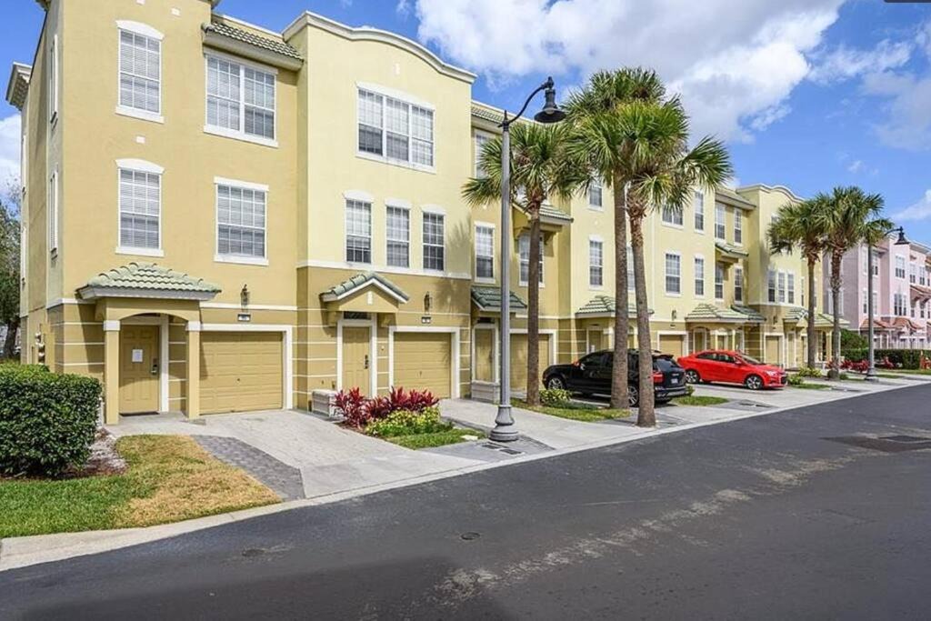 Photo of Buildings in Florida Central Atlantic Coast