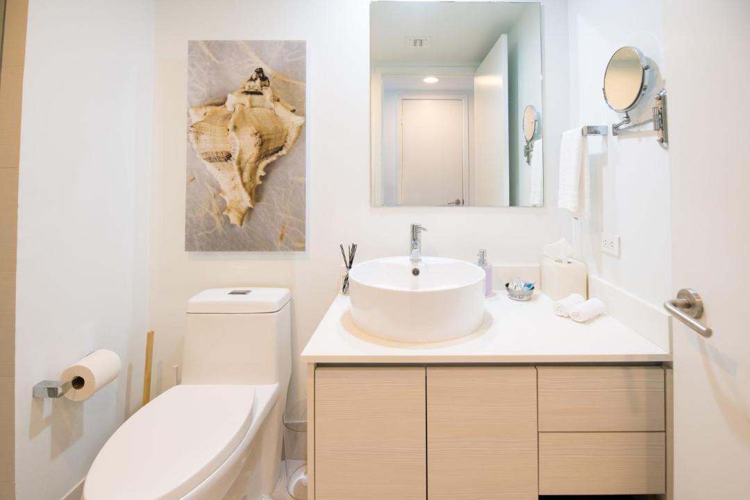 Photo of Bathroom in Hallandale Beach
