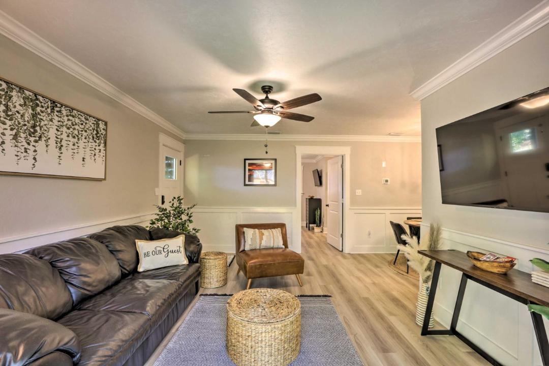 Photo of Livingroom in Tallahassee