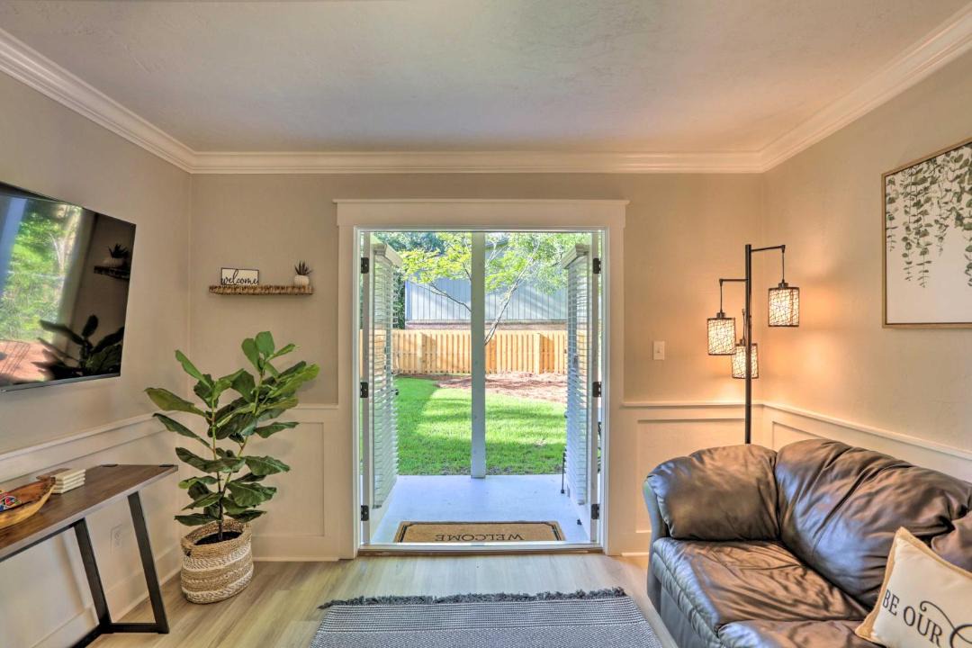 Photo of Livingroom in Tallahassee