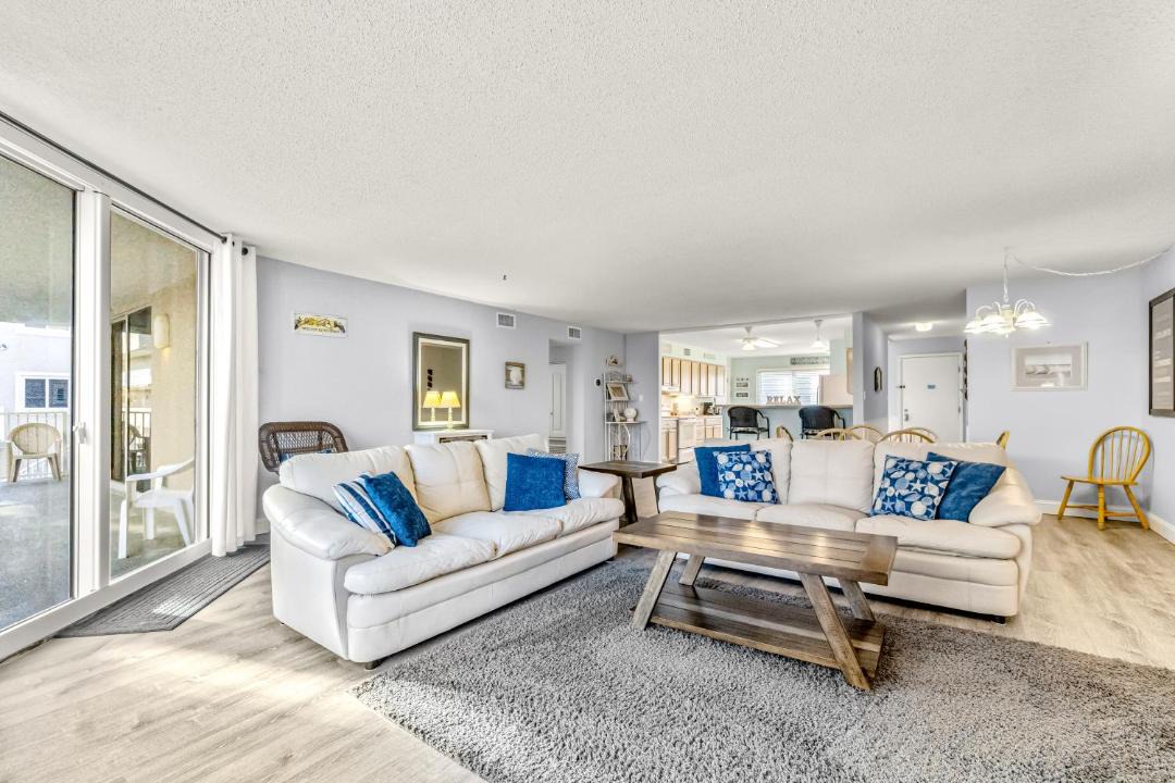 Photo of Livingroom in Pensacola Beach