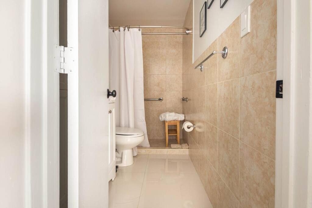 Photo of Bathroom in West Little Havana
