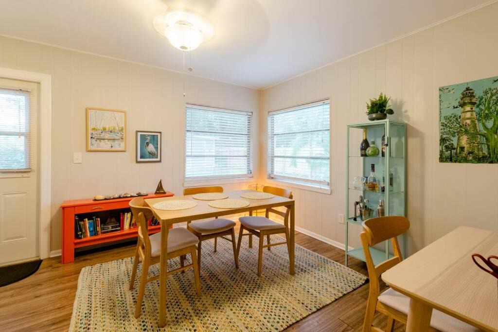 Photo of Livingroom in South Westshore