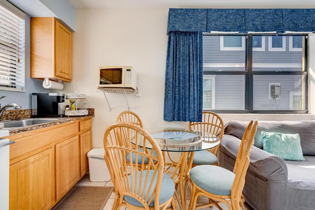 Photo of Livingroom in Redington Beach