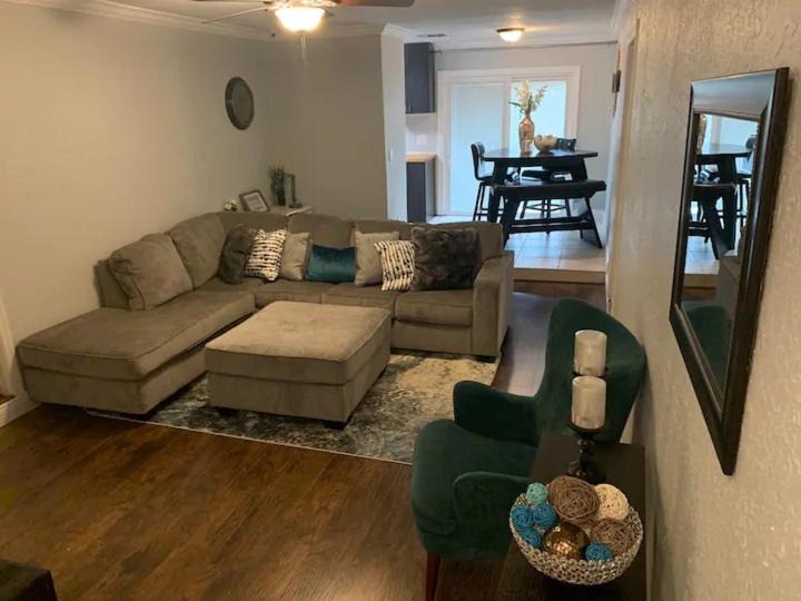 Photo of Livingroom in Northwest Orlando