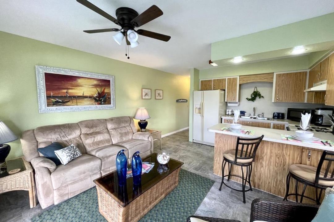 Photo of Livingroom in Gulf Cove