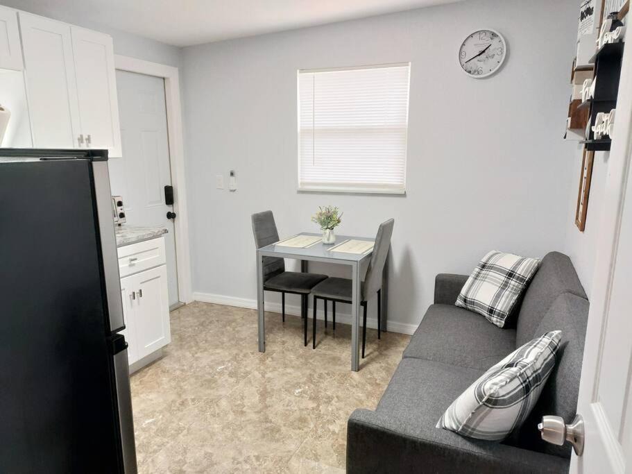 Photo of Livingroom in Tampa