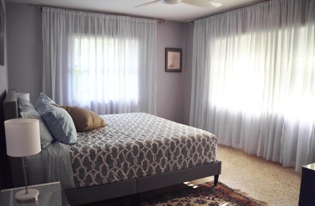 Photo of Bedroom in Arlington Park