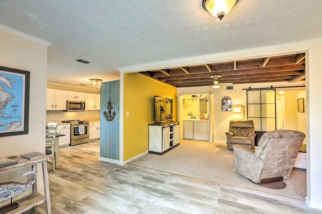 Photo of Livingroom in Ochlockonee Bay
