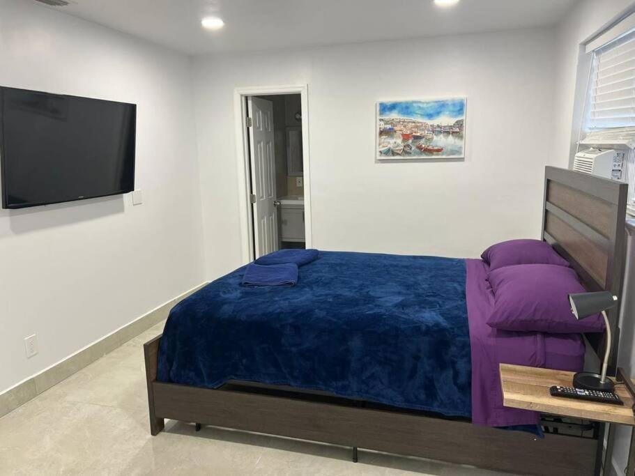 Photo of Bedroom in Royal Poinciana