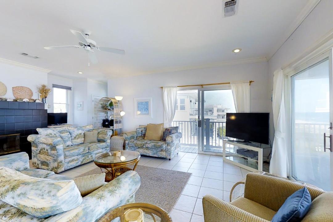Photo of Livingroom in Treasure Beach Village