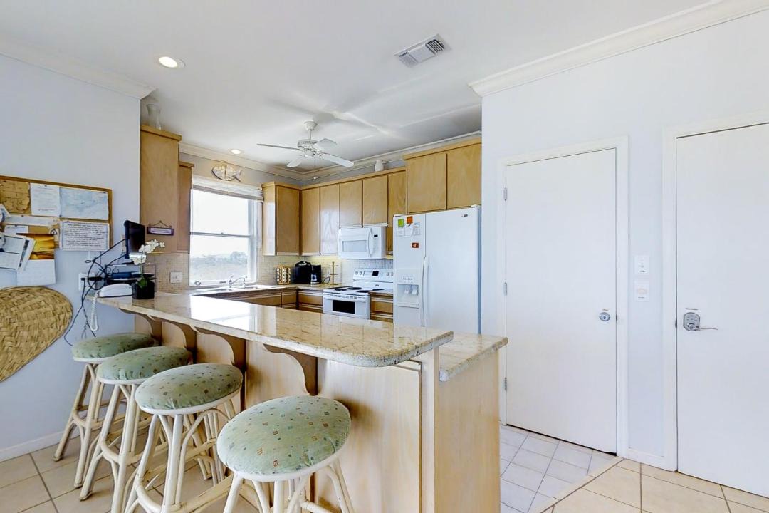 Photo of Livingroom in Treasure Beach Village