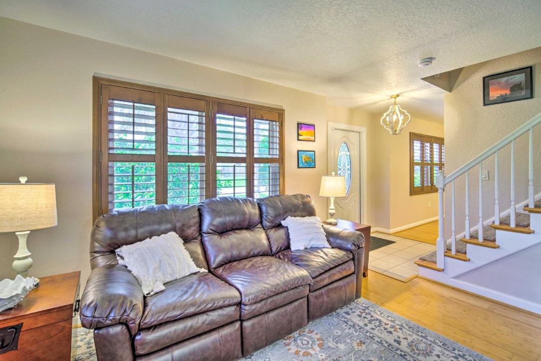 Photo of Livingroom in Indian Harbour Beach