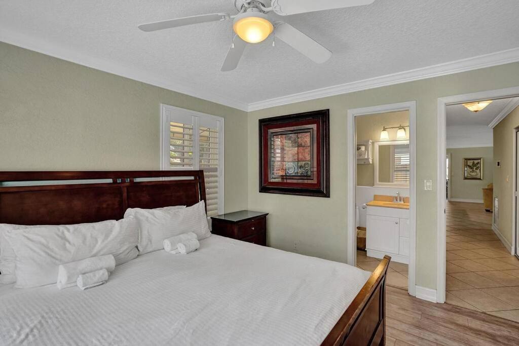 Photo of Bedroom in Deerfield Beach