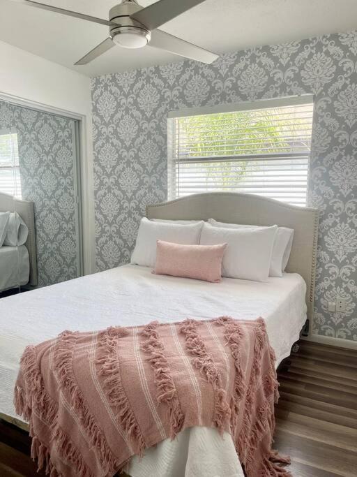 Photo of Bedroom in Pinellas Park