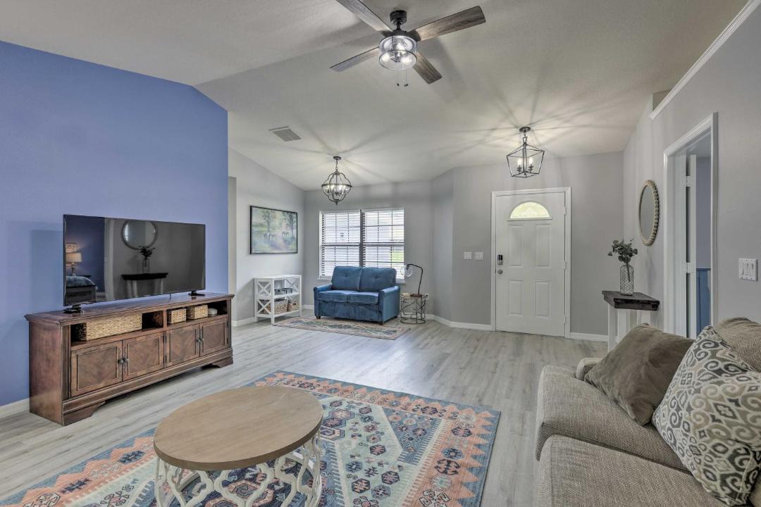 Photo of Livingroom in Fellowship