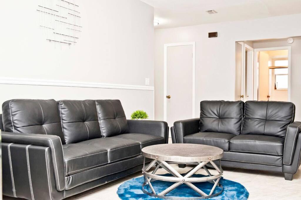 Photo of Livingroom in Port Saint Lucie