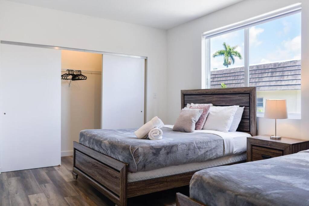 Photo of Bedroom in Golden Glades