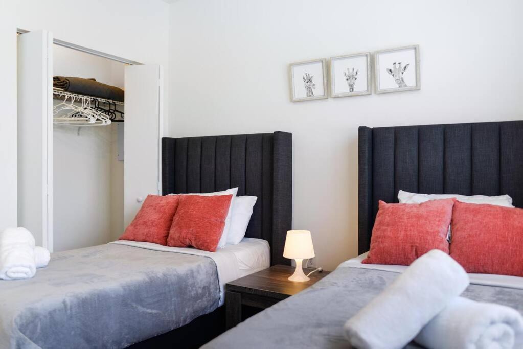 Photo of Bedroom in Golden Glades