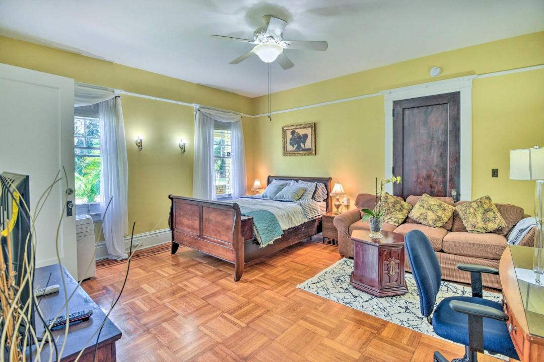 Photo of Bedroom in Crescent City