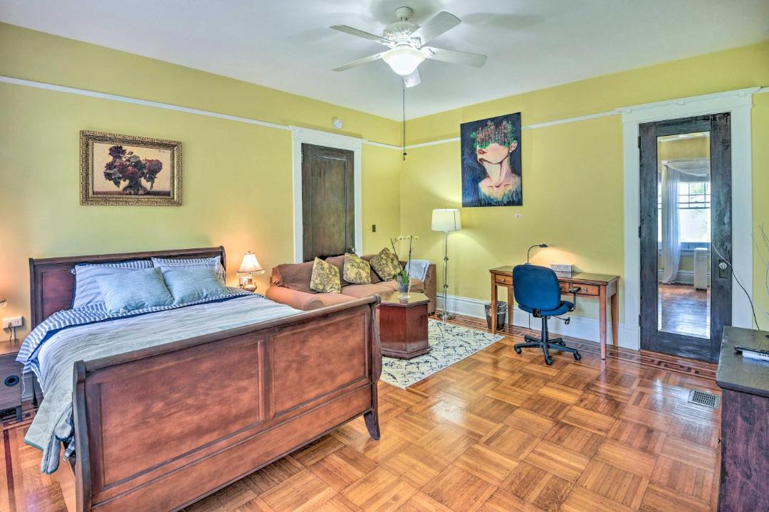 Photo of Bedroom in Crescent City