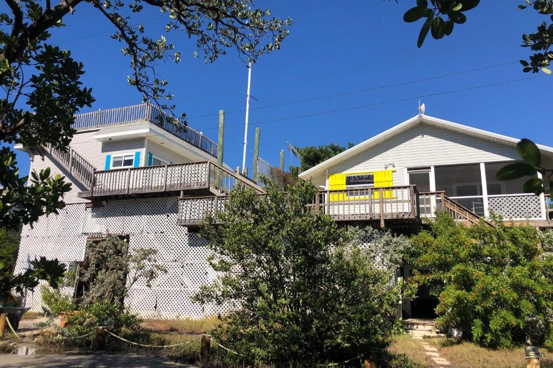 Photo of Buildings in Placida