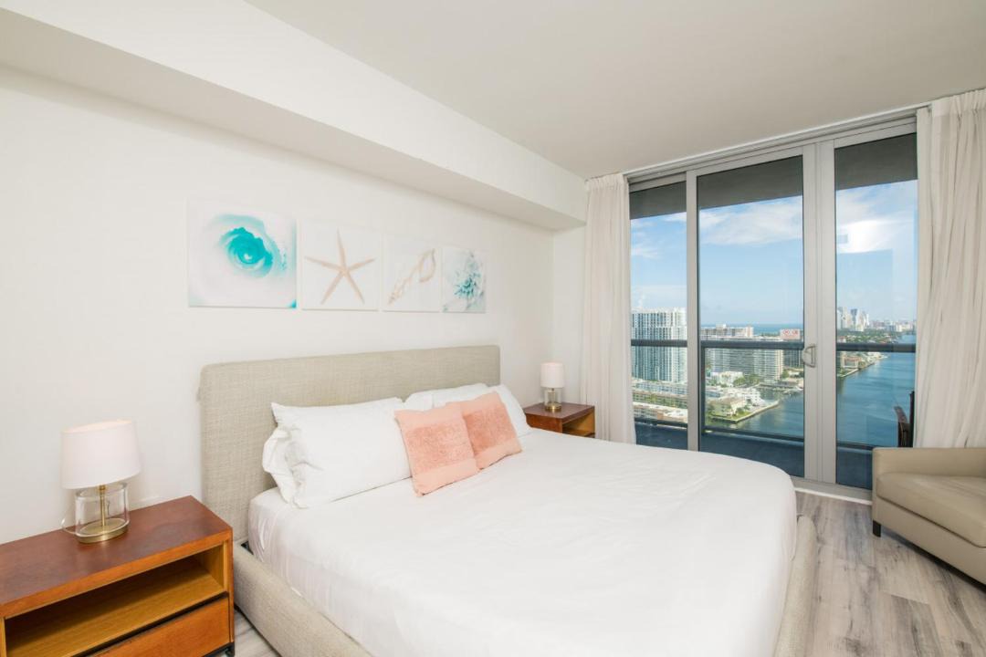 Photo of Bedroom in Hallandale Beach