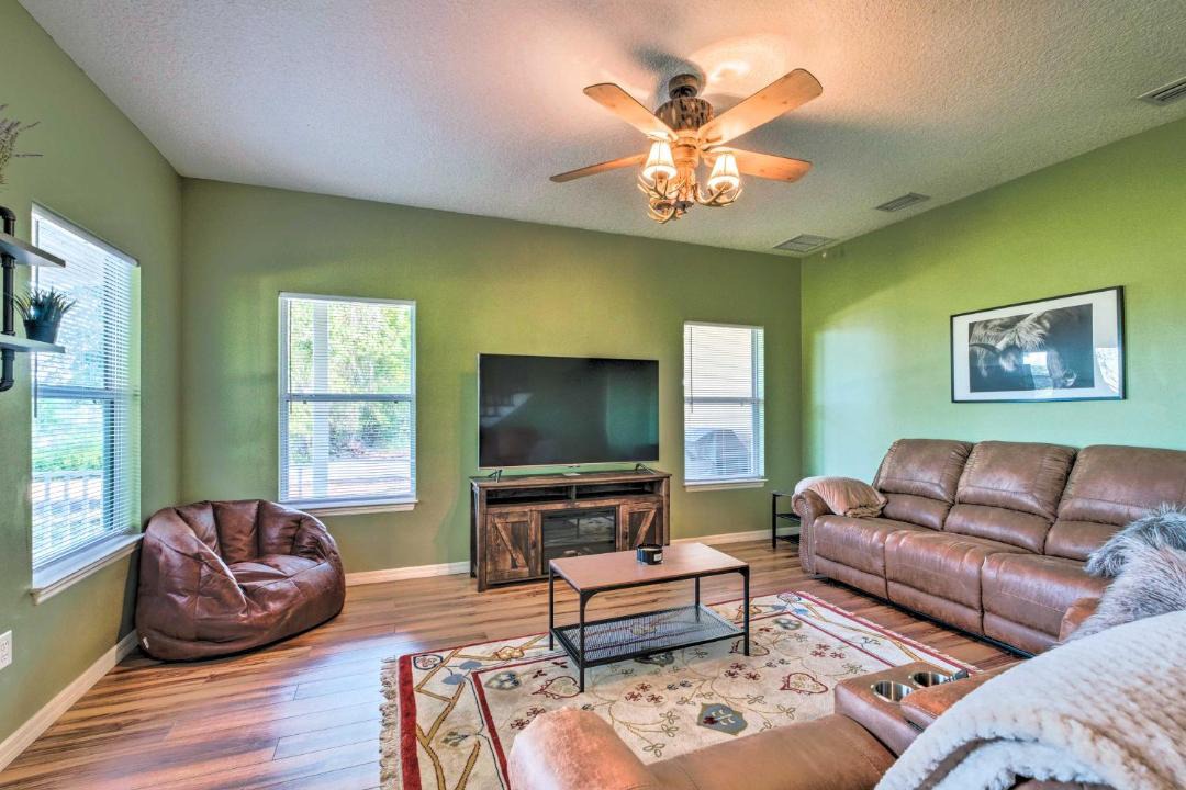 Photo of Livingroom in Edgar
