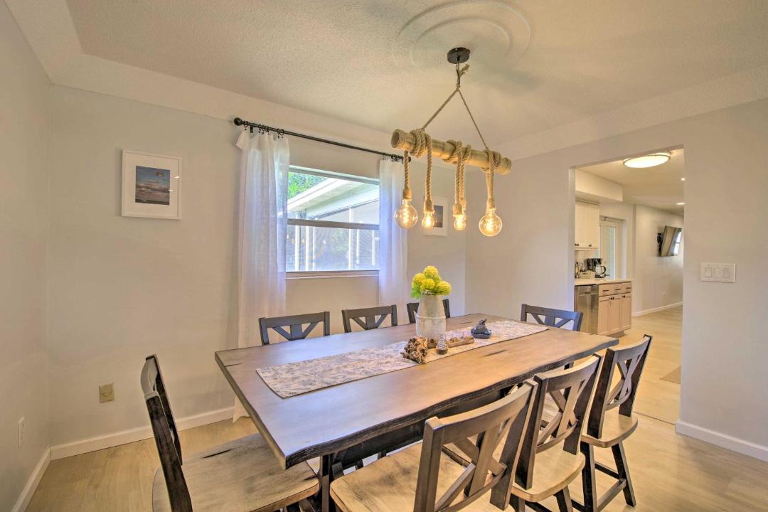 Photo of Livingroom in Golden Beach Estates