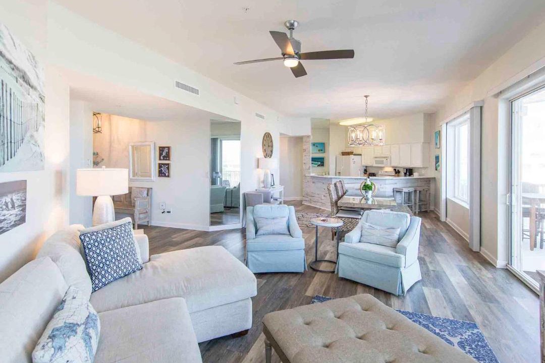 Photo of Others in Avalon Beach Estates