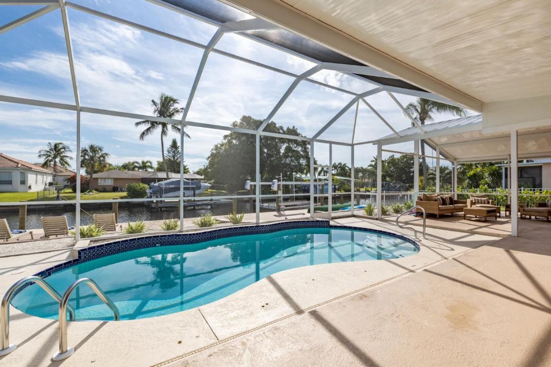 Photo of Outdoor in Pelican