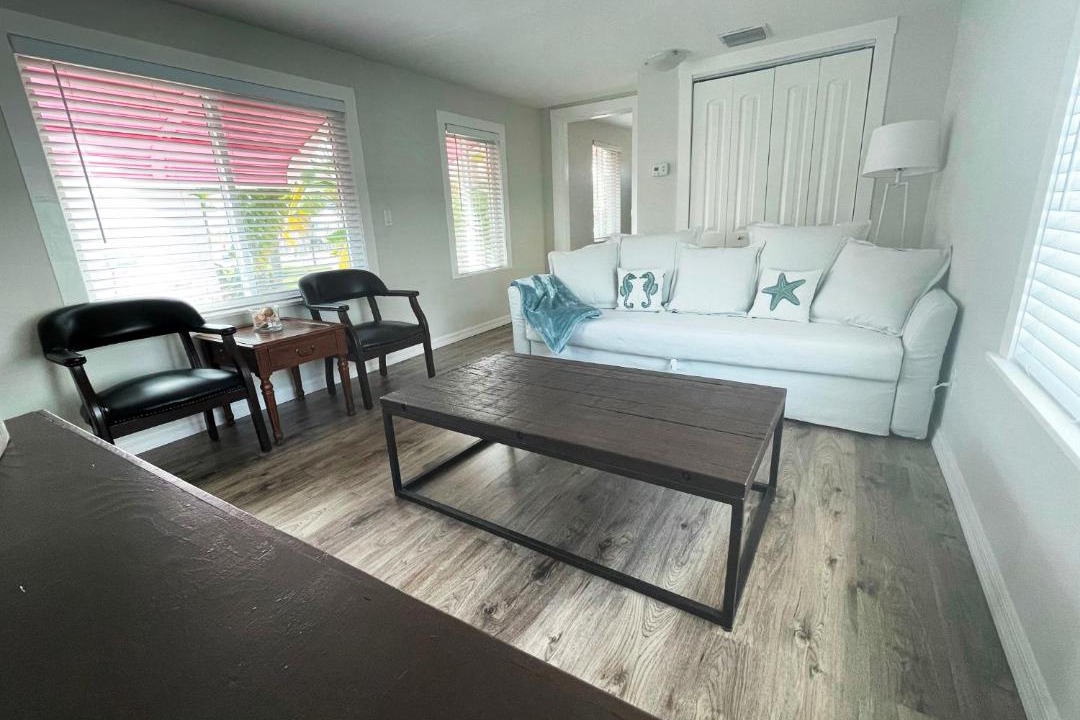 Photo of Livingroom in Redington Shores