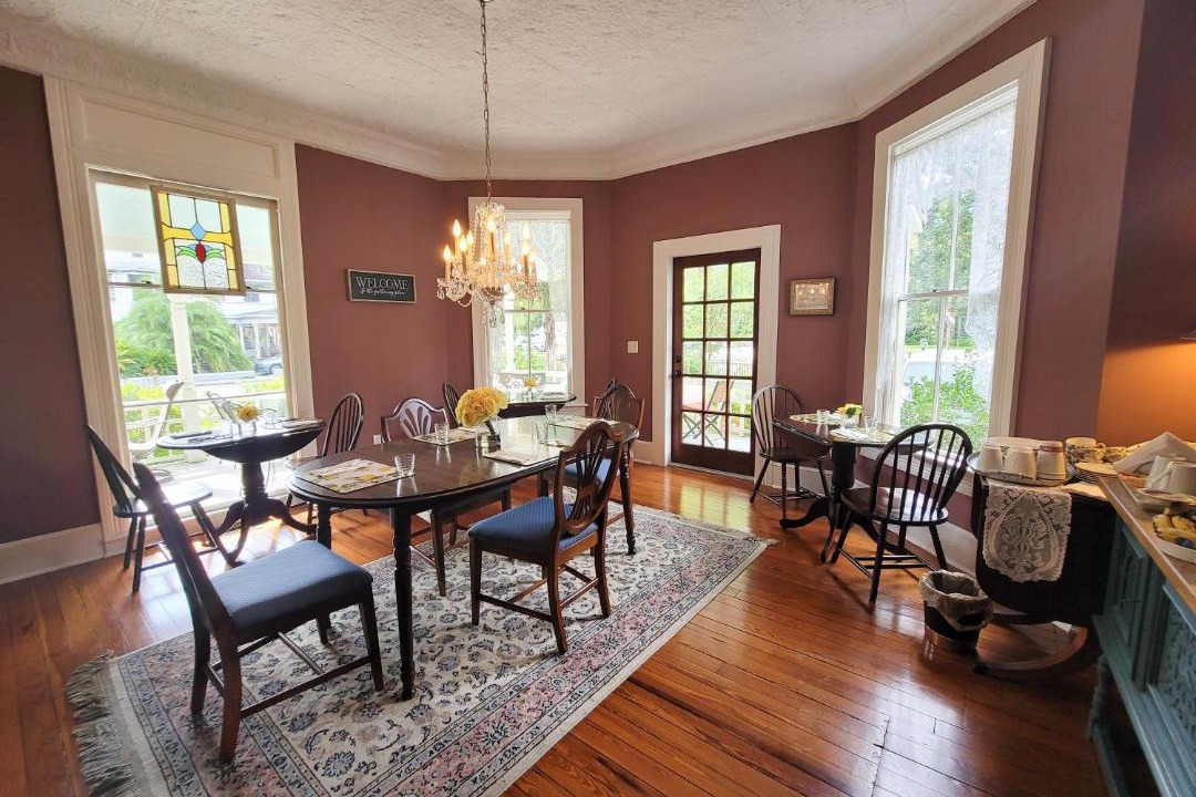 Photo of Livingroom in Gainesville