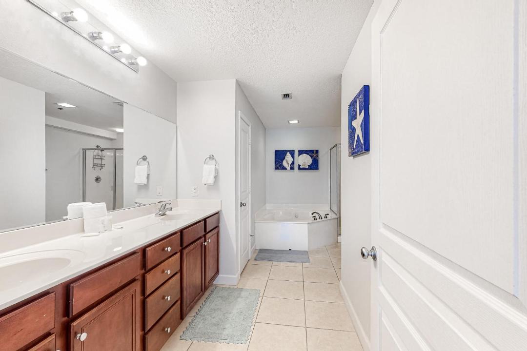 Photo of Bathroom in Waterside Village