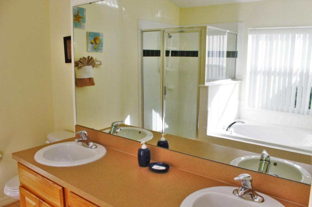 Photo of Bathroom in Highgate Park