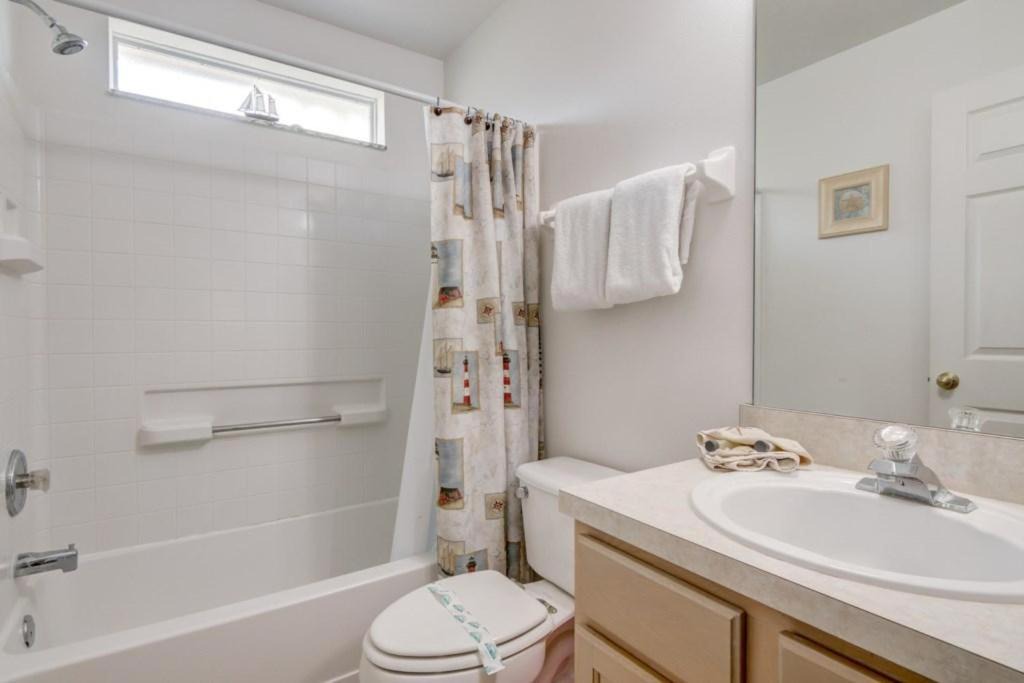 Photo of Bathroom in Haines City