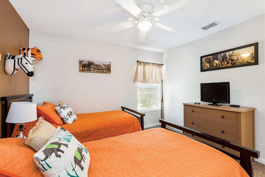 Photo of Livingroom in Windsor Hills