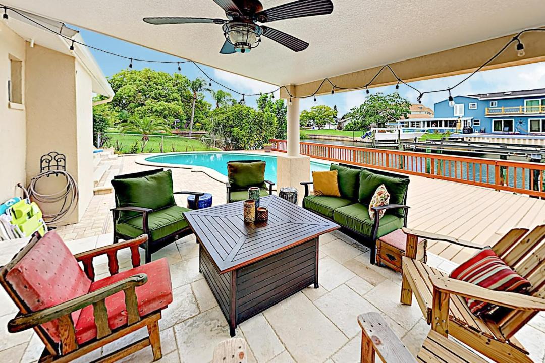 Photo of Patio Balcony in Bay Crest Park