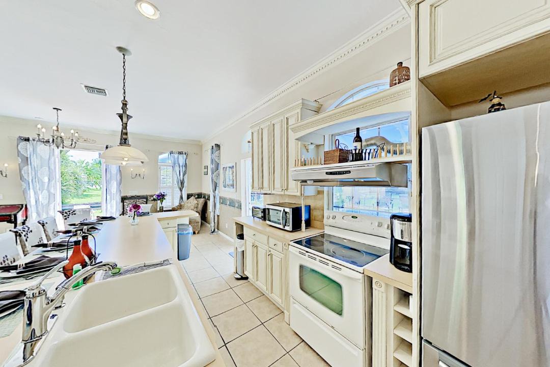 Photo of Kitchen in Yacht Club