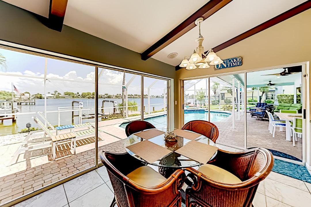 Photo of Patio Balcony in Eight Lakes