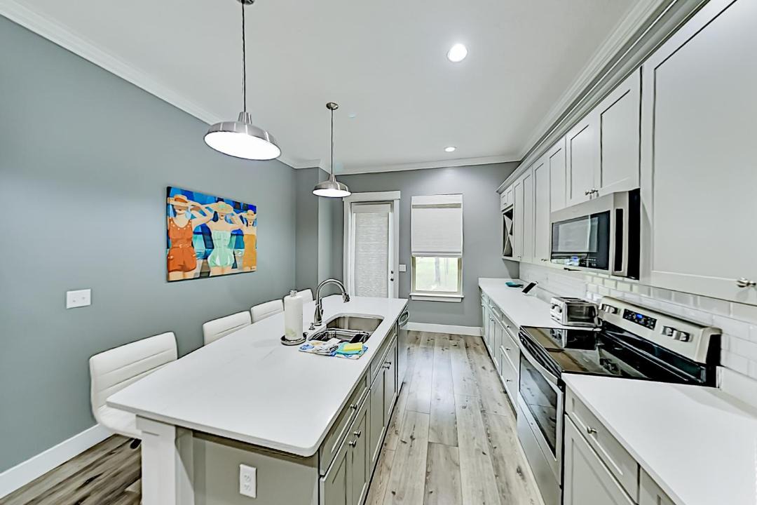 Photo of Kitchen in Laguna Beach Estates