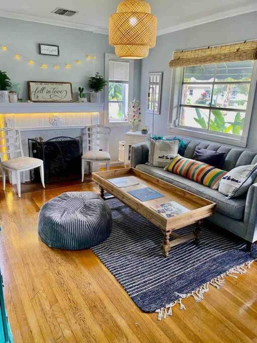 Photo of Livingroom in South Lake