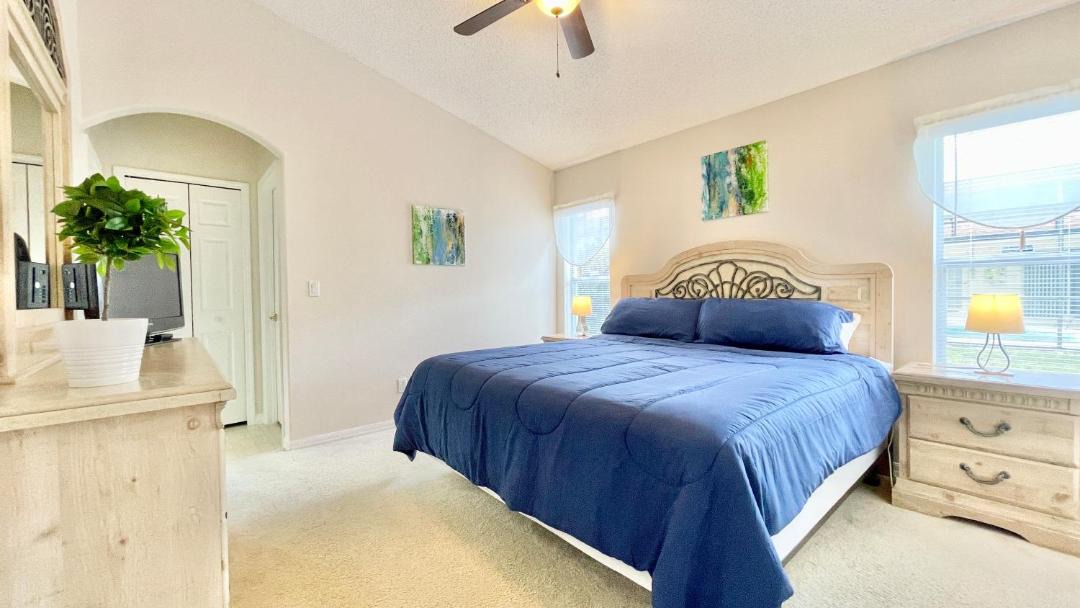 Photo of Bedroom in Orange Tree