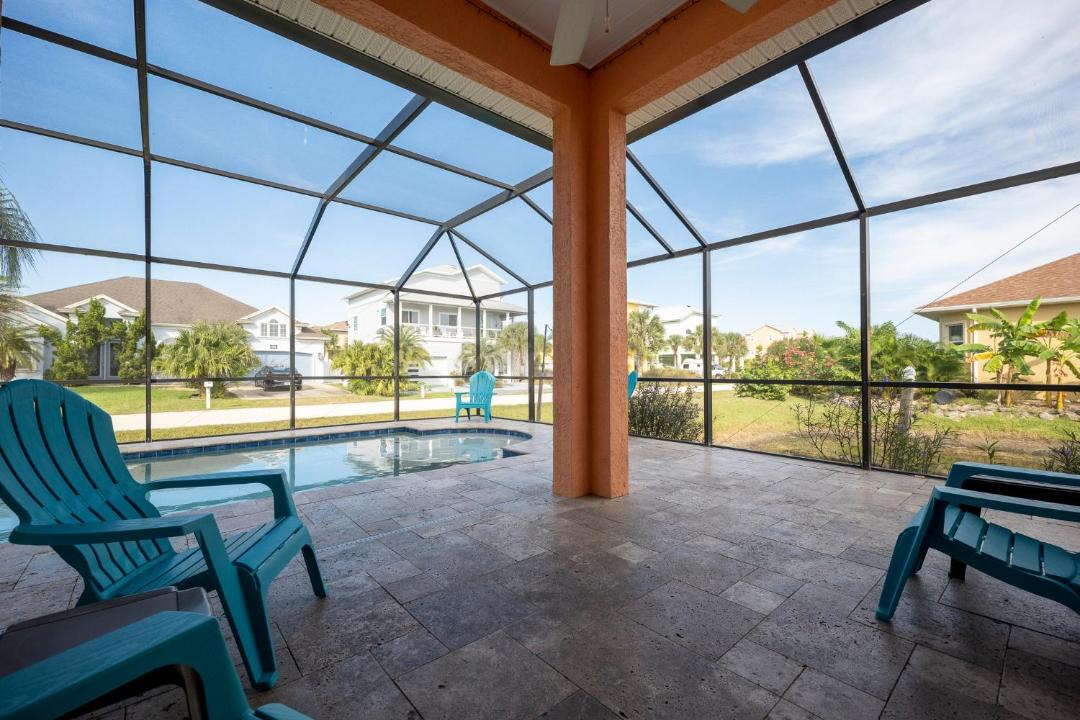 Photo of Patio Balcony in Marineland Acres