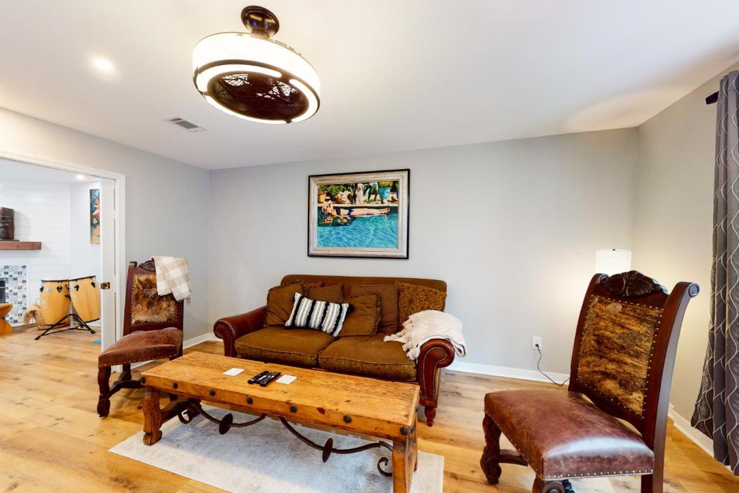 Photo of Livingroom in Pensacola