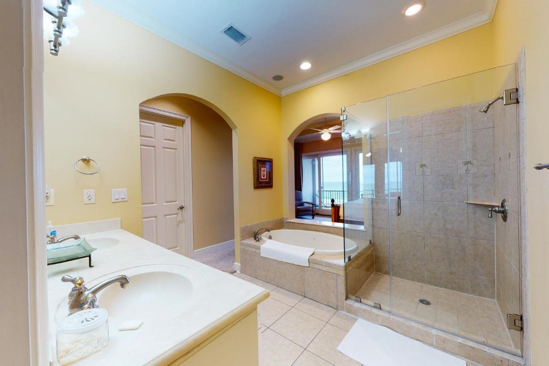 Photo of Bathroom in Navarre Beach