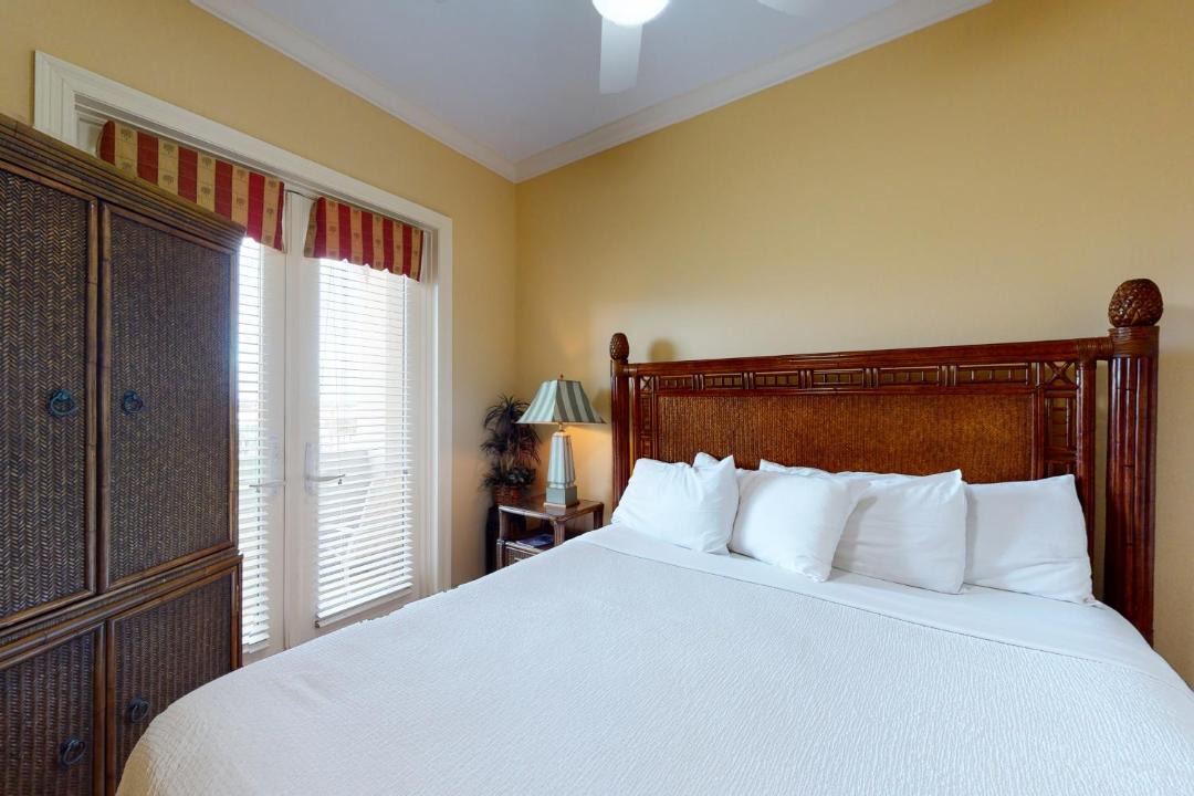 Photo of Bedroom in Navarre Beach